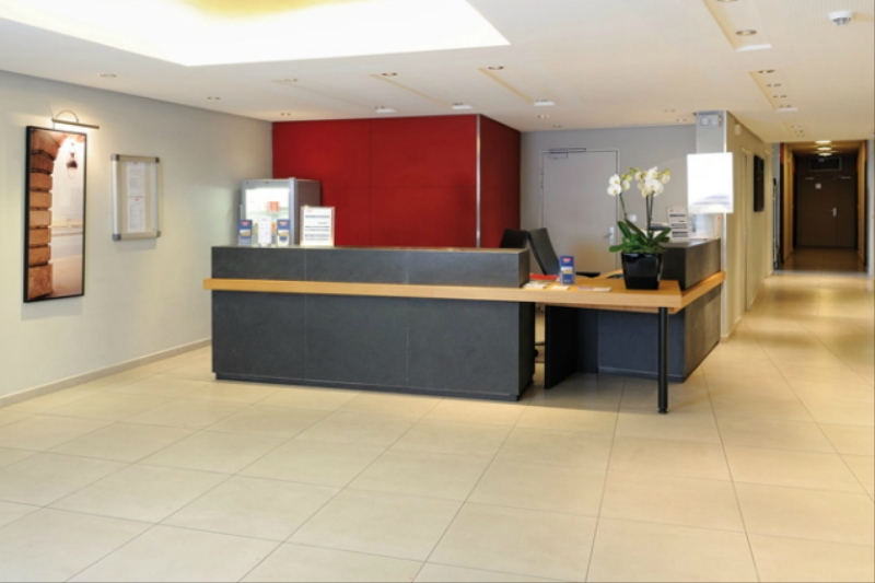 Residhome Appart Hotel Asnieres
