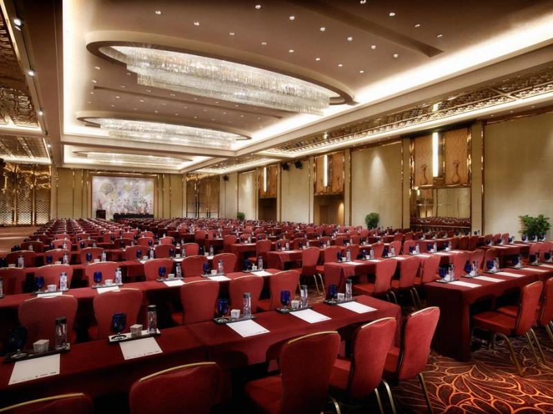 Crowne Plaza Sun Palace Hotel Beijing
