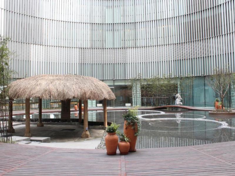 Jumeirah Himalayas Hotel Shanghai