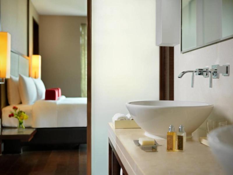 Jumeirah Himalayas Hotel Shanghai