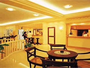 Caretta Beach Hotel Apartments