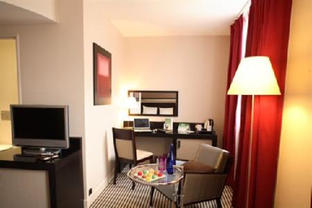 voco Paris - Porte de Clichy, an IHG Hotel