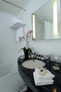 voco Paris - Porte de Clichy, an IHG Hotel