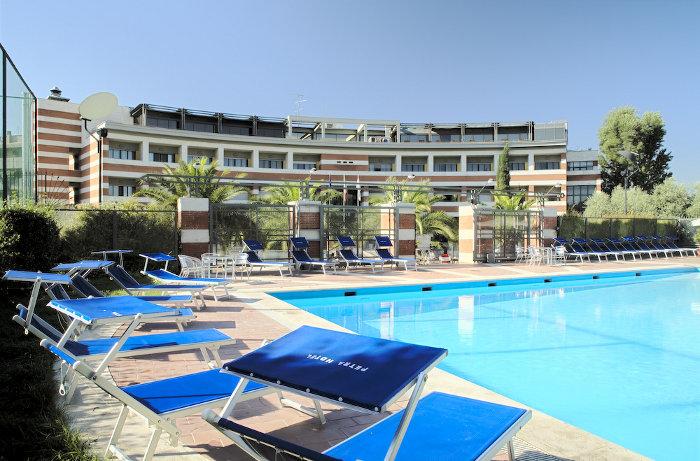 Petra Hotel and Residence