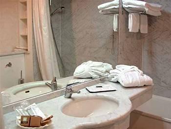 Petra Hotel and Residence