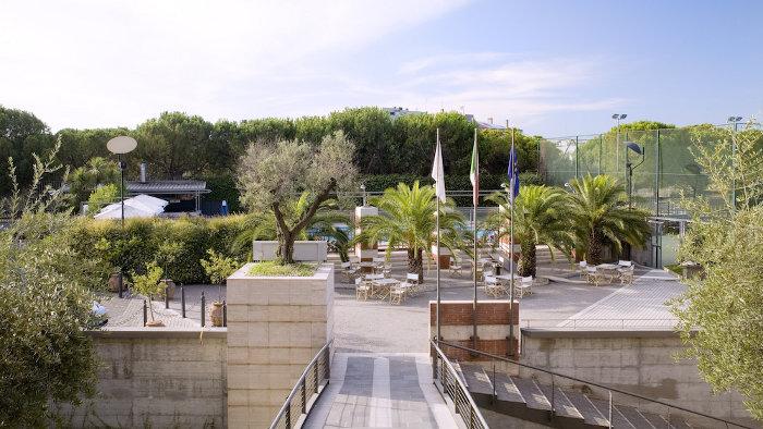 Petra Hotel and Residence