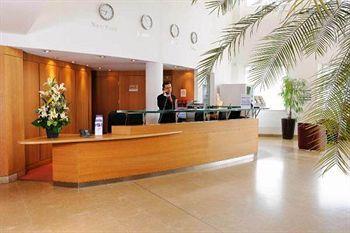Residhome Appart Hotel Paris-Massy 