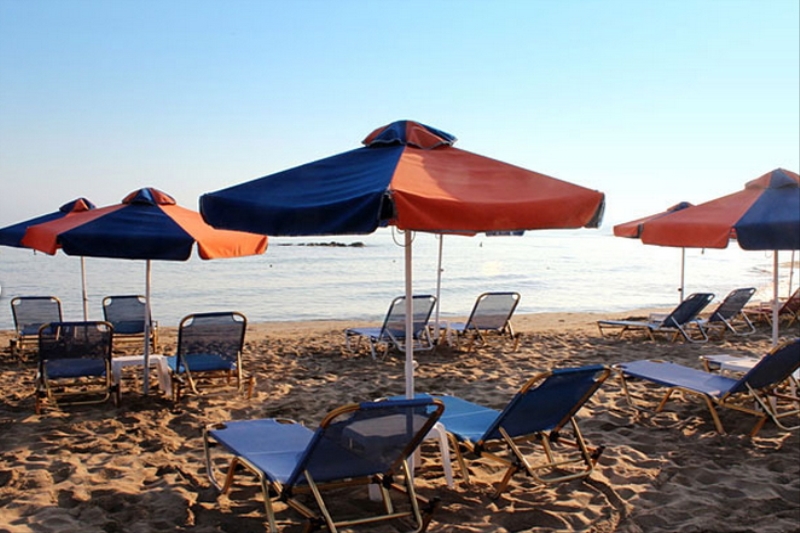 Latania Studios & Apartments