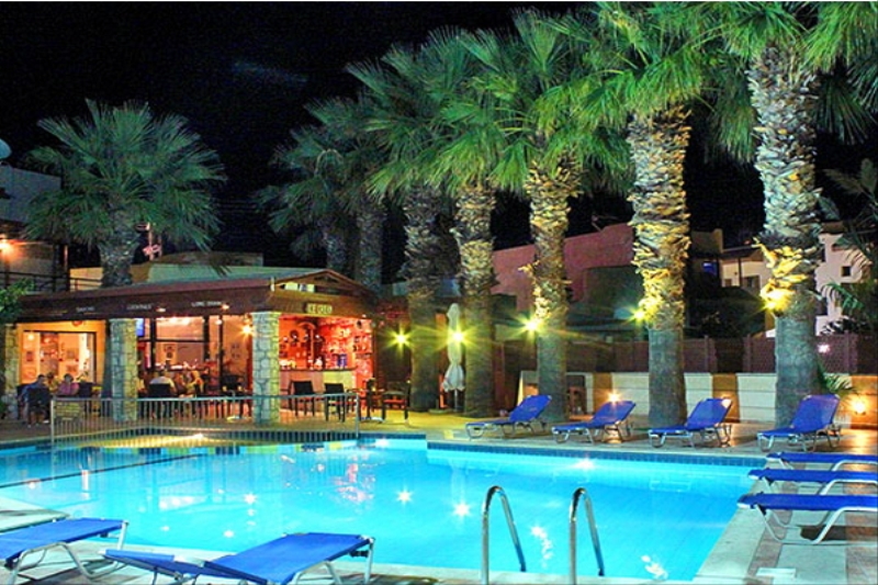 Latania Studios & Apartments