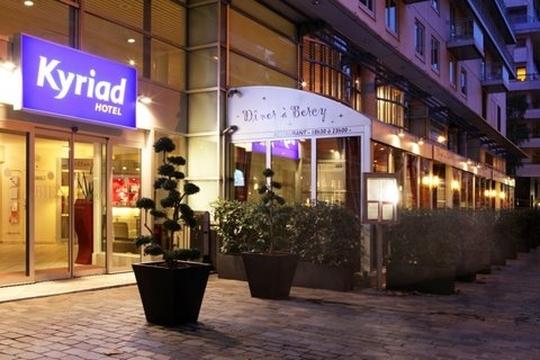 Kyriad Hotel Paris Bercy Village