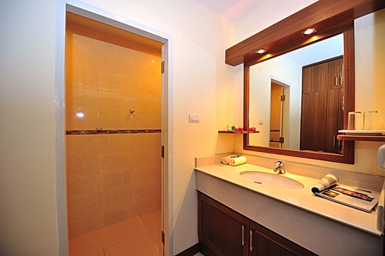 Kata Blue Sea Resort