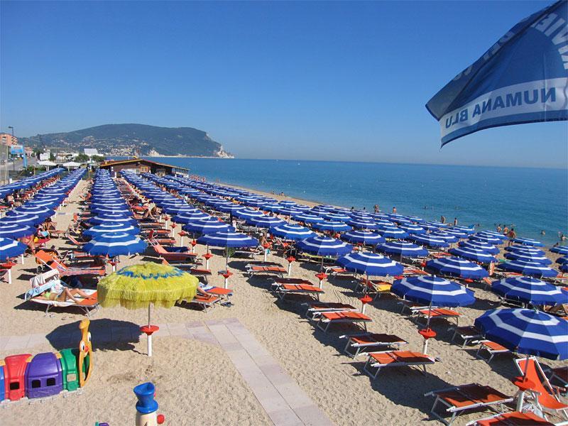 Camping Village Numana Blu