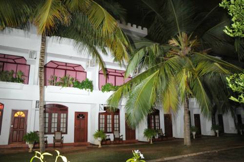 Hotel Lagoon Paradise Negombo