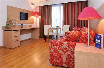Residence Residhome Paris Evry