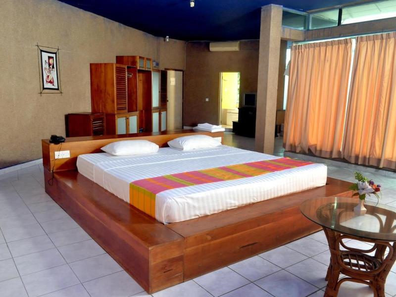 Lavendish Beach Resort