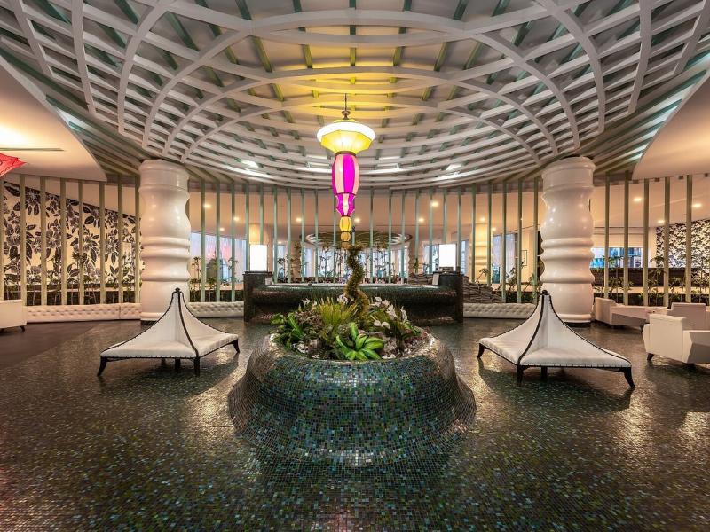 Vikingen Infinity Resort & Spa