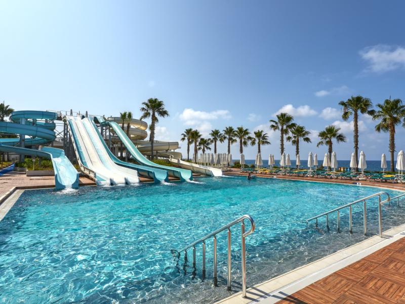 Vikingen Infinity Resort & Spa