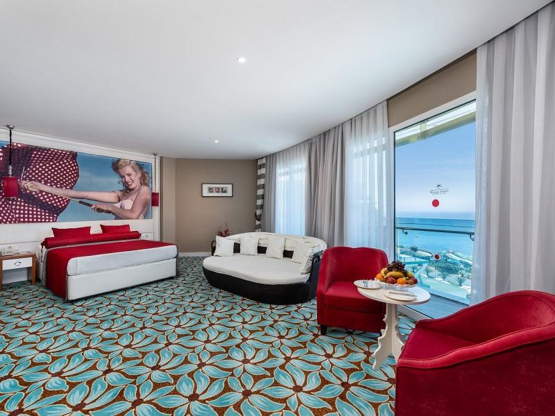 Vikingen Infinity Resort & Spa