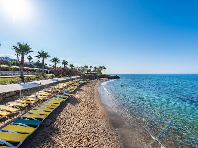 Vikingen Infinity Resort & Spa