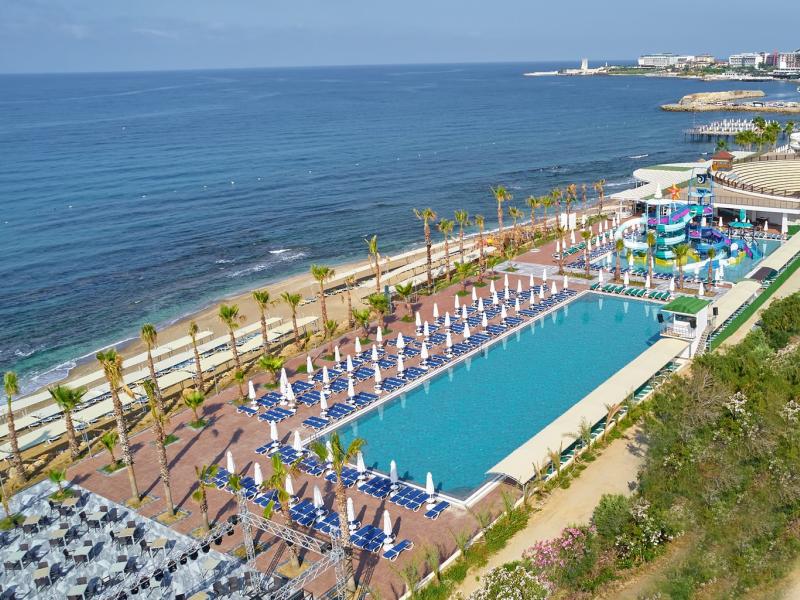 Vikingen Infinity Resort & Spa