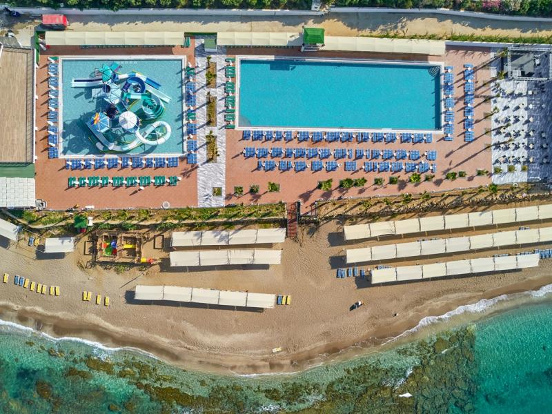 Vikingen Infinity Resort & Spa