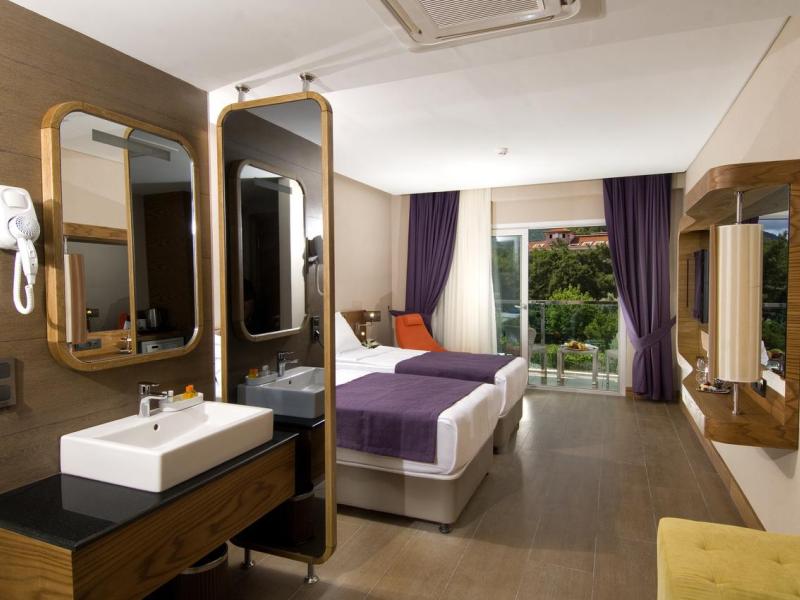 Casa De Maris Spa & Resort Hotel