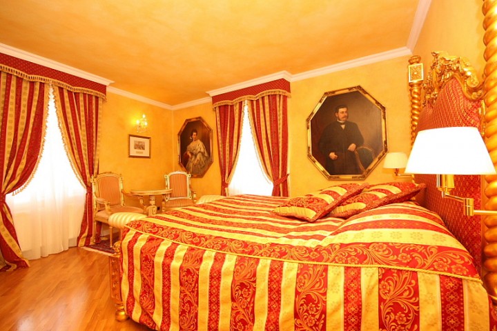 Alchymist Nosticova Palace