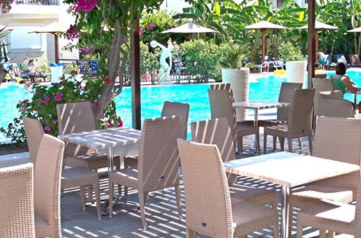 Peridis Family Resort