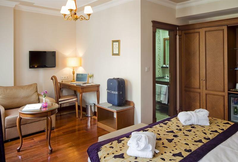 Glk Premier The Home Suites & Spa