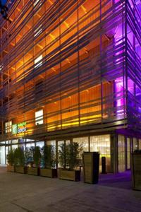 Holiday Inn Express Paris Canal De La Villette