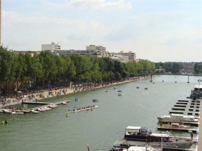 Holiday Inn Express Paris Canal De La Villette