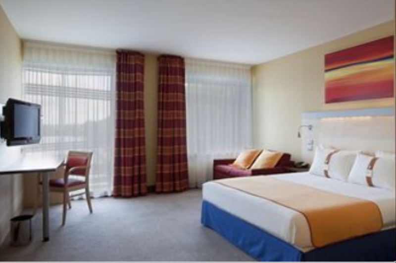 Holiday Inn Express Paris Canal De La Villette