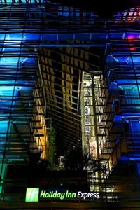 Holiday Inn Express Paris Canal De La Villette