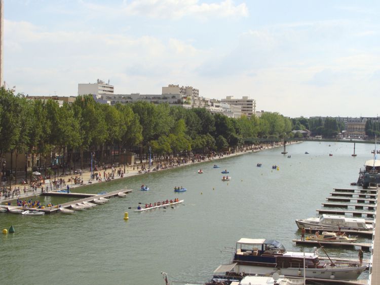 Holiday Inn Express Paris Canal De La Villette