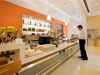 Ibis Hotel Waigaoqiao Shanghai