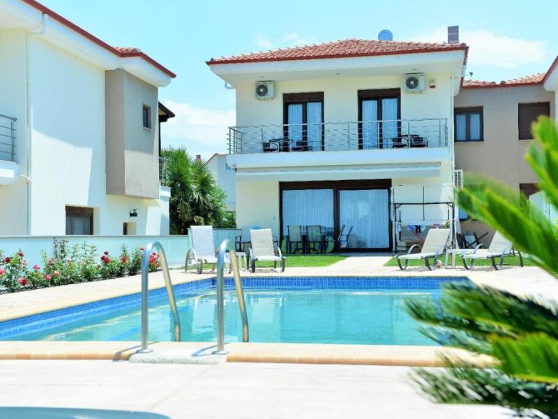 Cleopatra Studios Hanioti