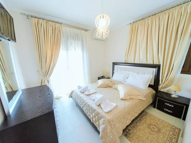 Cleopatra Studios Hanioti