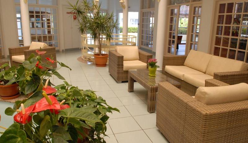 Maistrali Hotel Apartments & Bungalows