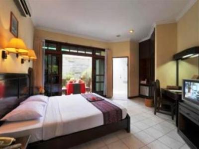 Graha Beach Sengigi Hotel