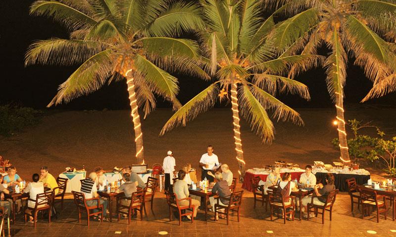 Catamaran Beach Hotel