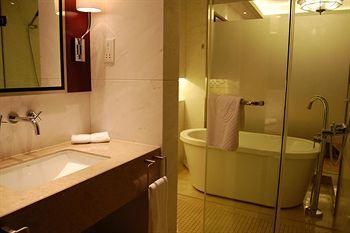 Oriental Bund Hotel Shanghai