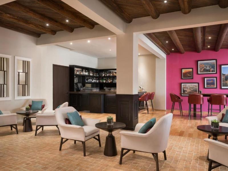 VOGO Abu Dhabi Golf Resort & Spa