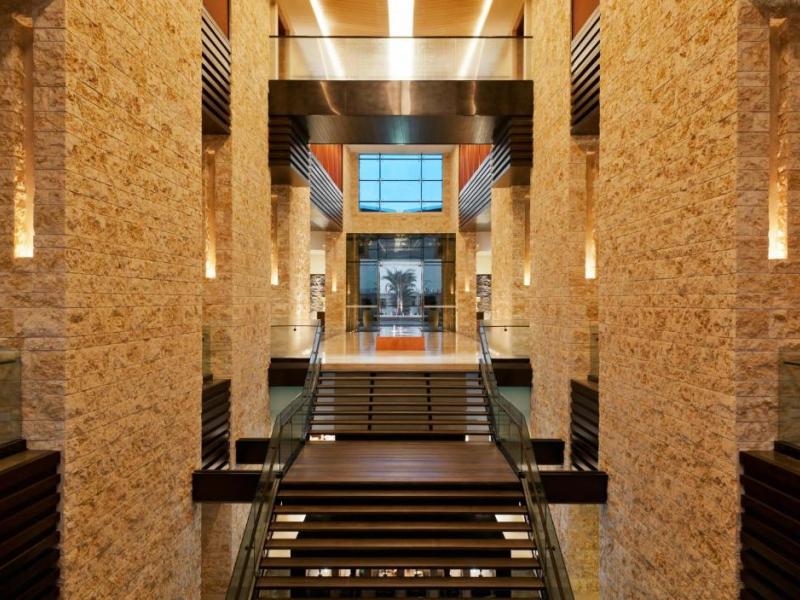 VOGO Abu Dhabi Golf Resort & Spa