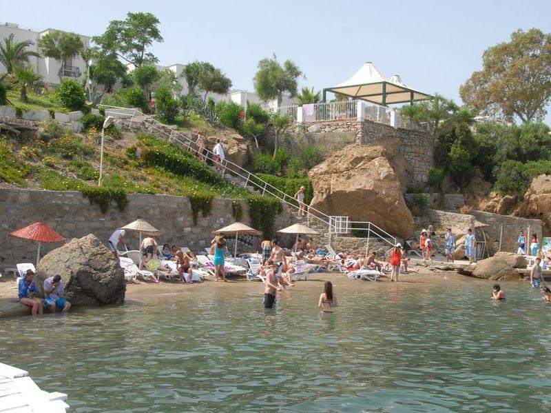 Akvaryum Beach Hotel