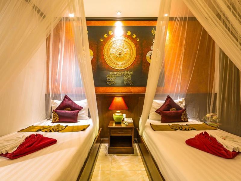 Tanawan Phuket Hotel