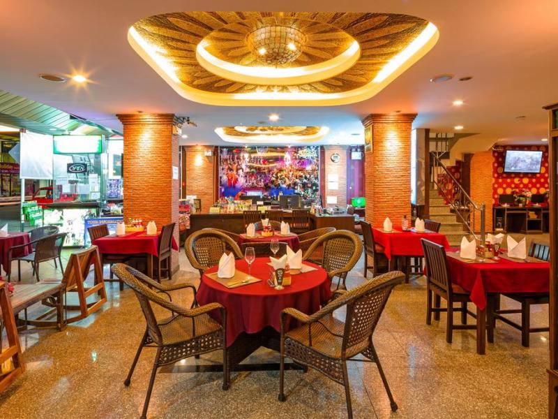 Tanawan Phuket Hotel