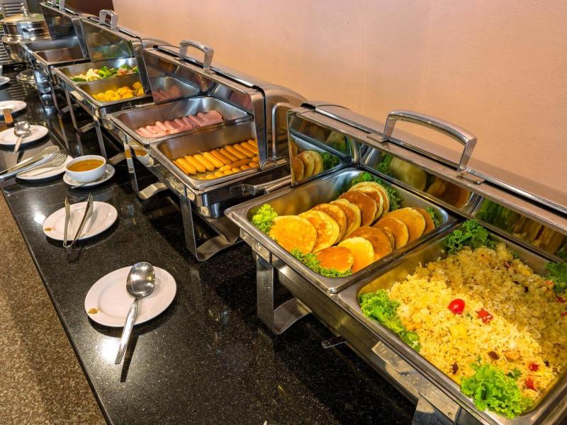 Tanawan Phuket Hotel