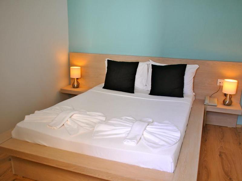 Club Cherry Hotel Family Suites