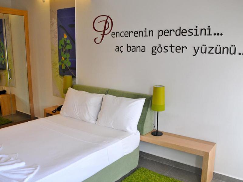 Club Cherry Hotel Family Suites