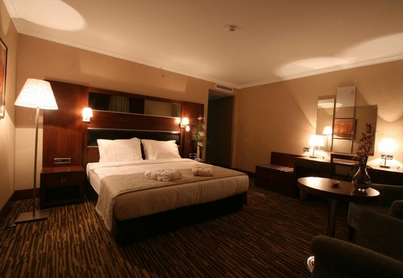 Dream Hill Asia Business Deluxe Hotel